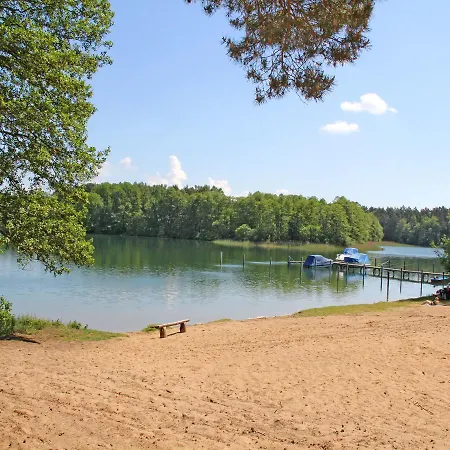 Ferienhaeuser Dorf Zechlin See 7760 Апартаменты Кляйнцерланг