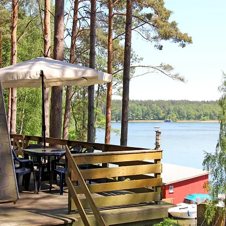 Апартаменты Ferienhaeuser Dorf Zechlin See 7760 Кляйнцерланг